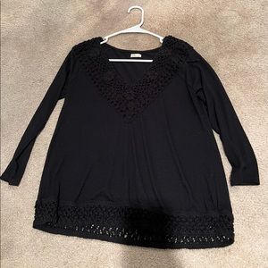 Black 3/4 length shirt